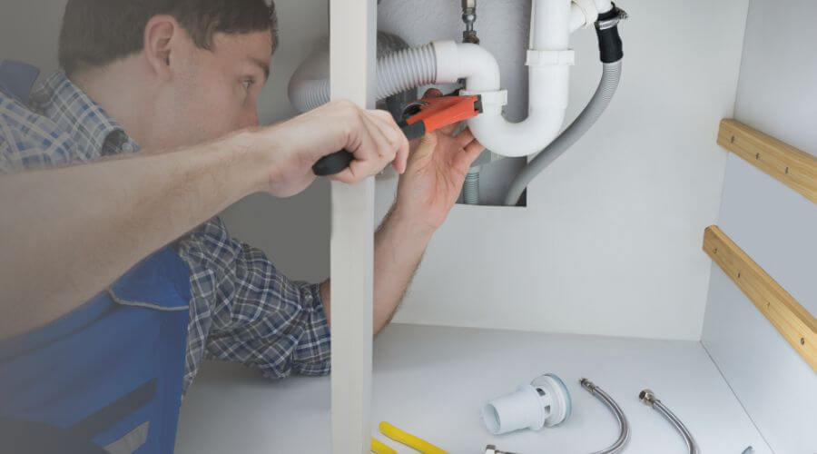 Professional Tankless Water Heater Installation in Witt, IL